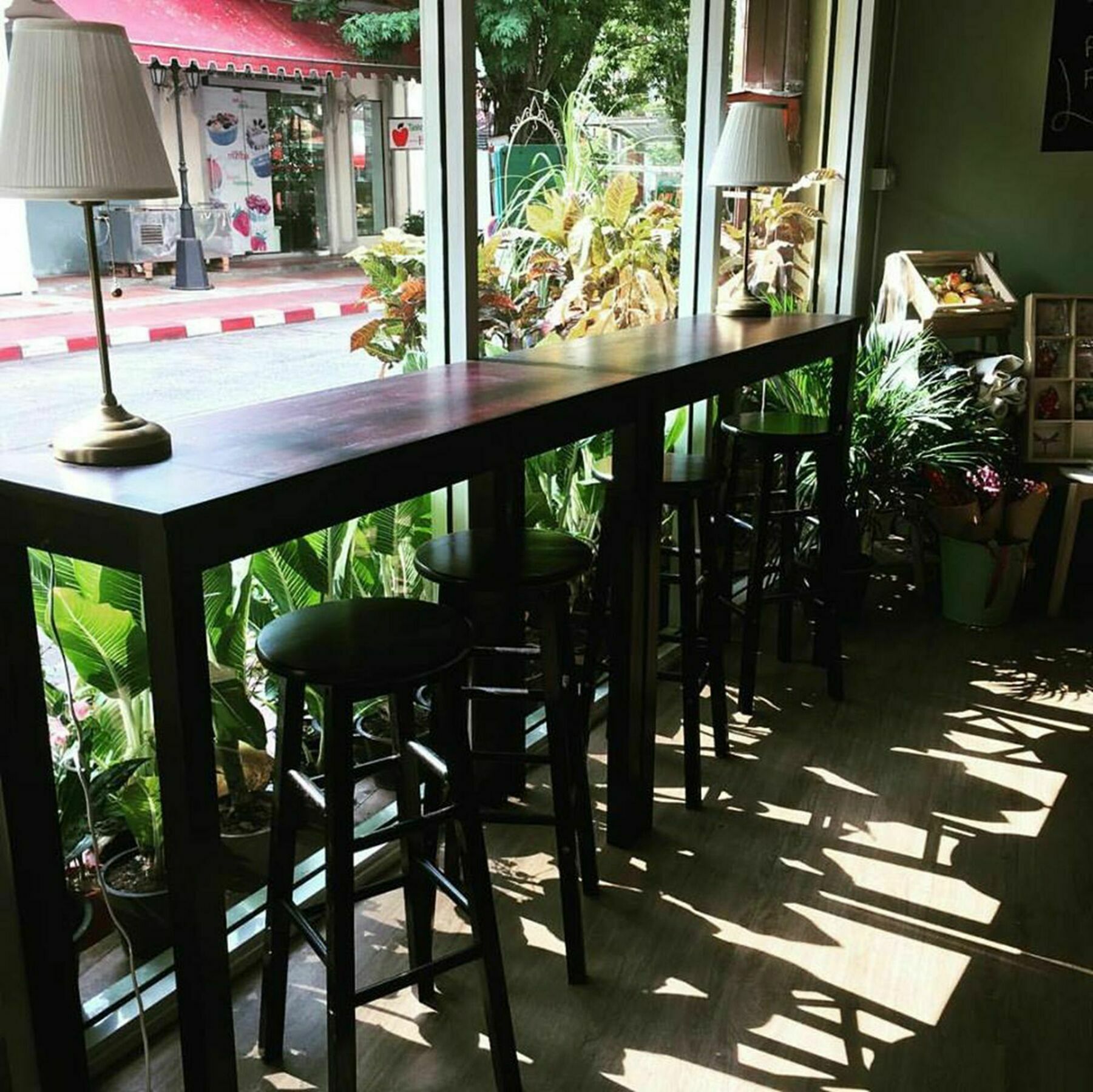 Folk Poshtel Silom Bed and Breakfast Bangkok Eksteriør billede