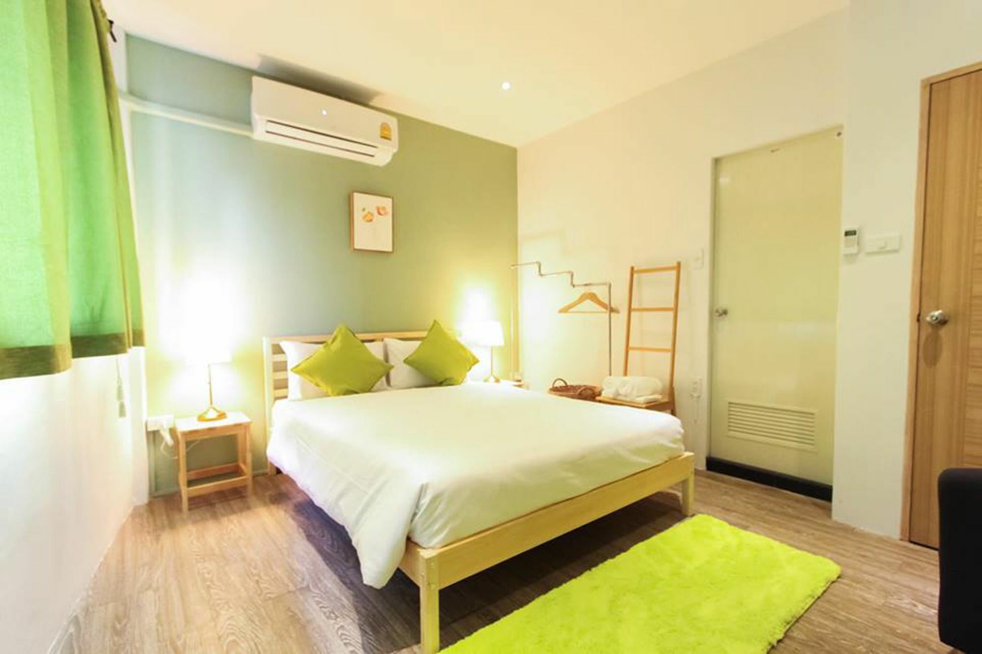 Folk Poshtel Silom Bed and Breakfast Bangkok Eksteriør billede