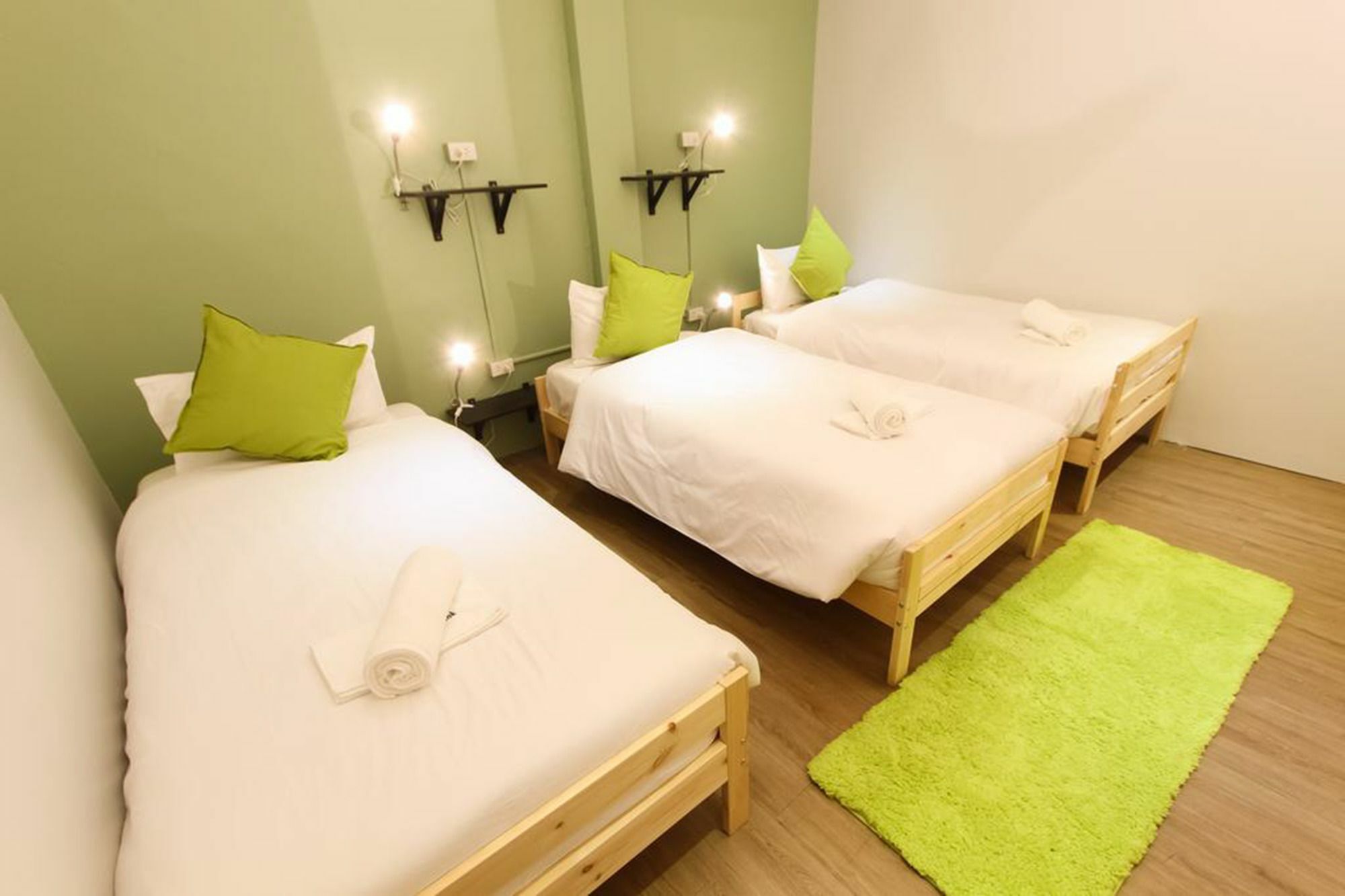 Folk Poshtel Silom Bed and Breakfast Bangkok Eksteriør billede