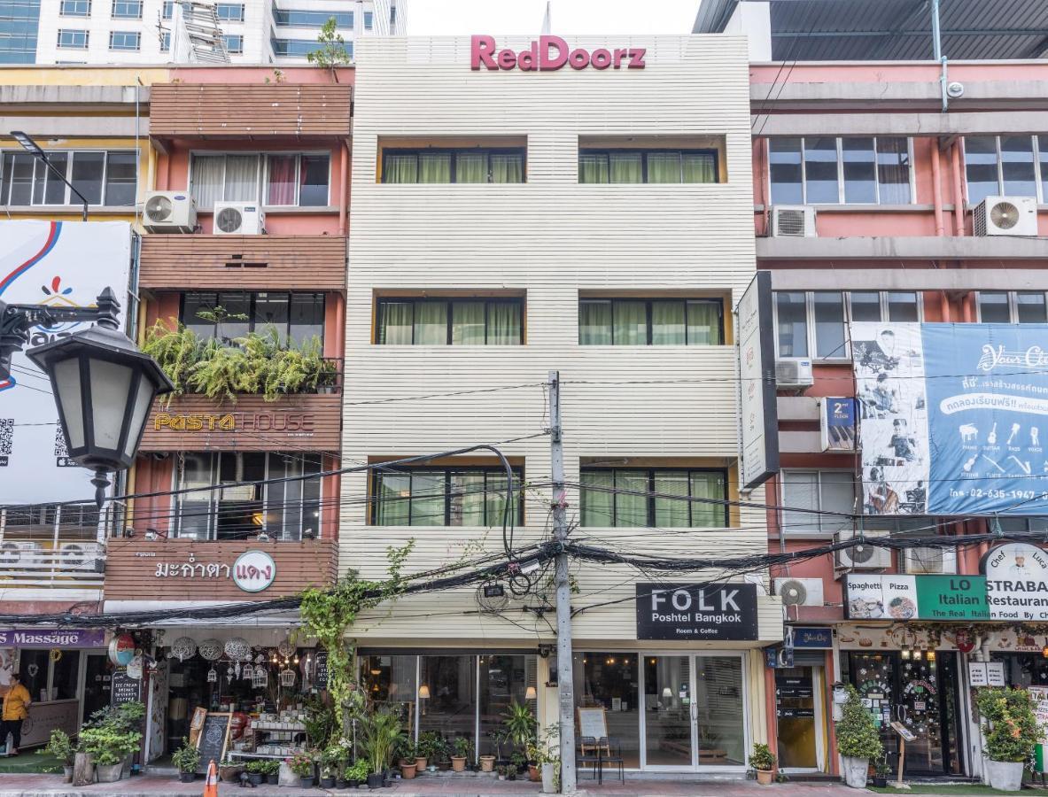 Folk Poshtel Silom Bed and Breakfast Bangkok Eksteriør billede