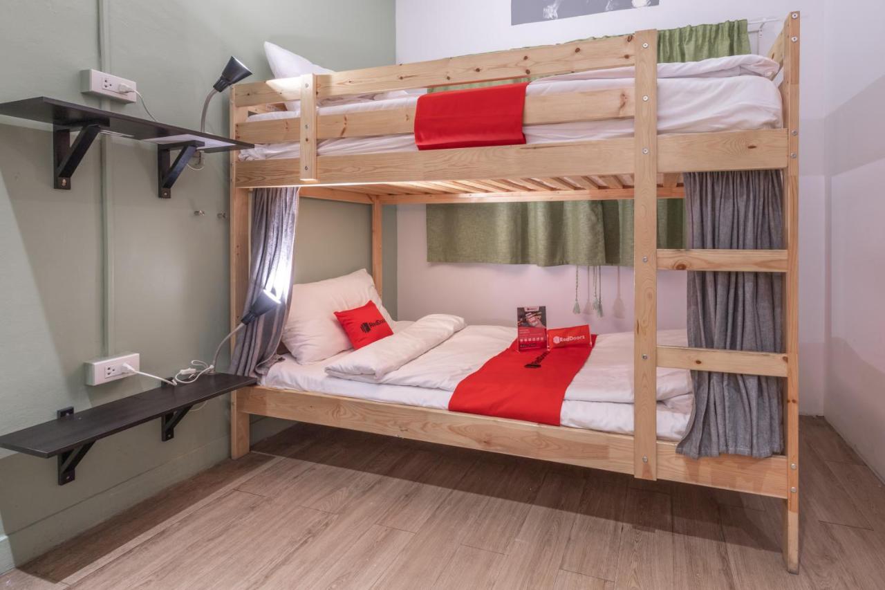 Folk Poshtel Silom Bed and Breakfast Bangkok Værelse billede